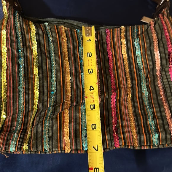 sequin handbag 👜 - Picture 6 of 7